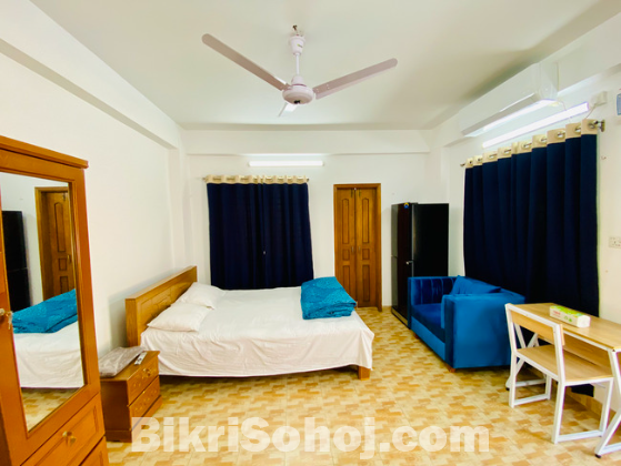 1-Room Flat available in Bashundhara R/A